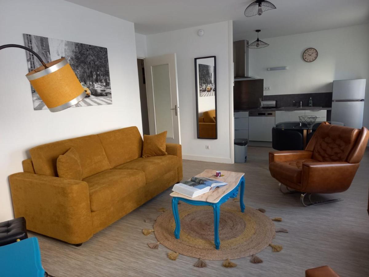 Appart Plein Centre, Balcon - 4 Personnes Sedan Luaran gambar
